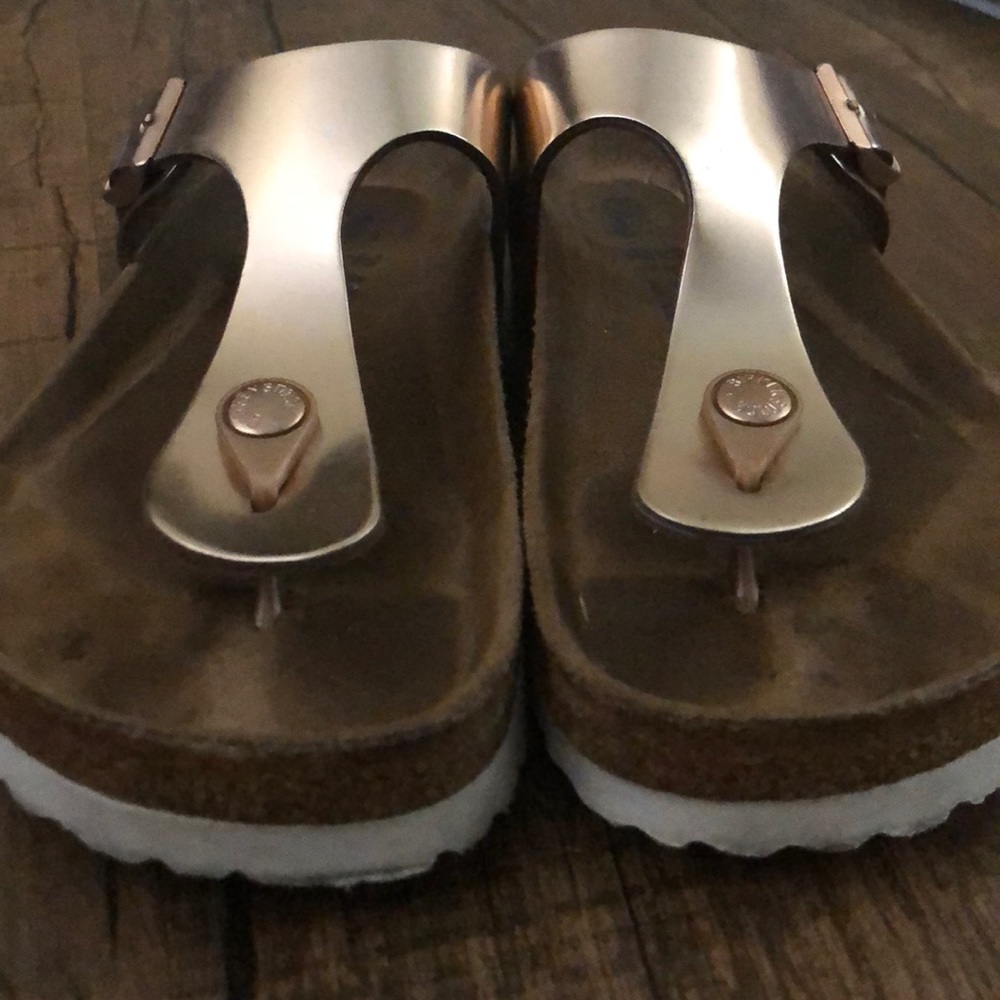 Copper Gizeh Birkenstock’s NEW 7 Sassy & Stylish!